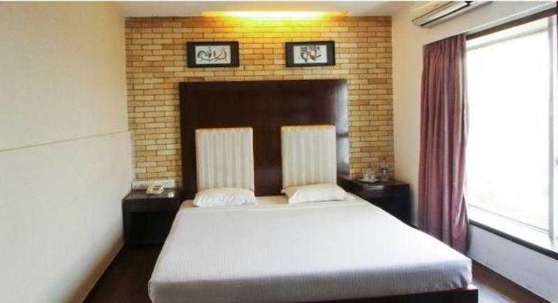 Fabhotel Savoy Suites Mumbai Airport ภายนอก รูปภาพ